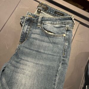 Judy Blue Relaxed Fit Jeans